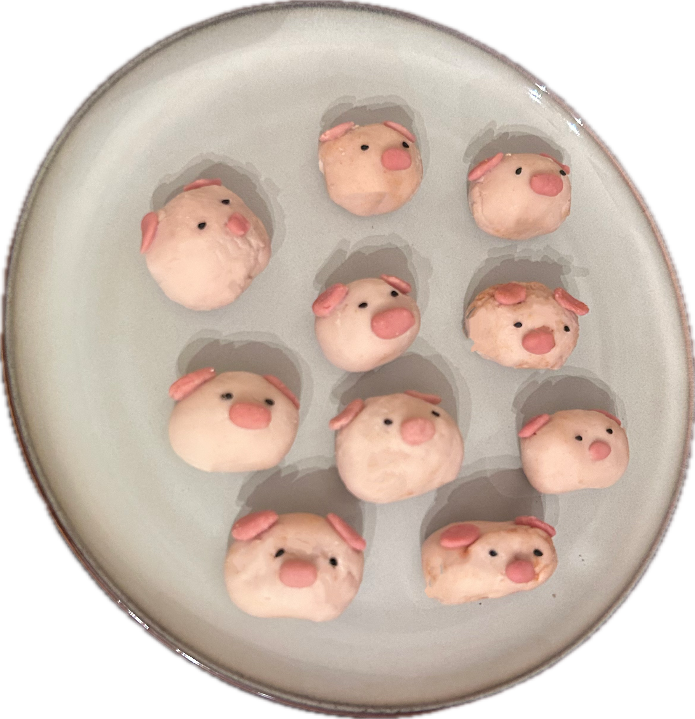 DIY pig rice balls